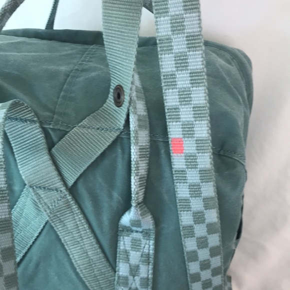 Fjallraven Kanken backpack, green, checker straps - Picture 7 of 13